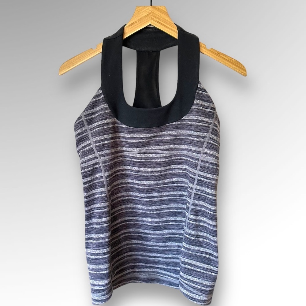 Lululemon Tank Top Scoop Neck Black Gray Stripes Galore Yoga Shelf Bra - Picture 2 of 7